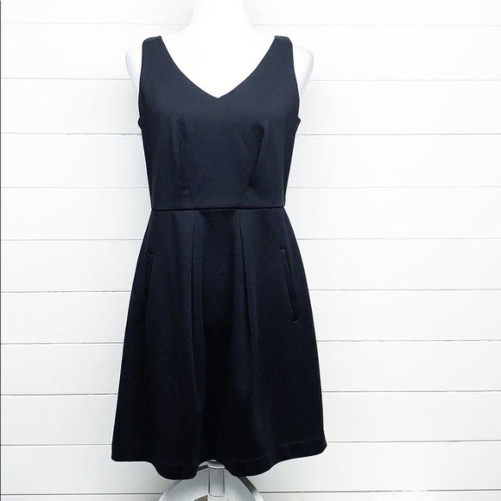 LOFT V-Neck Fit & Flare Black Sleeveless Pocketed A Line Dress